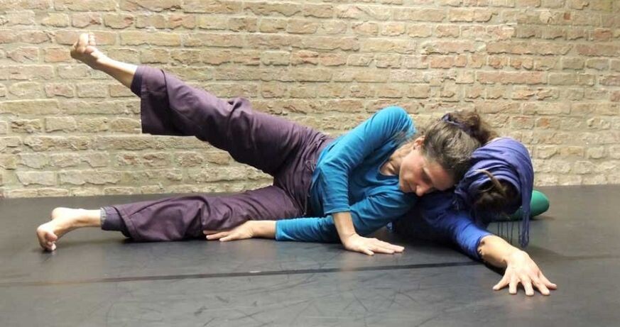 Public Moves: Connect and improvise! with Inge Kaindlstorfer