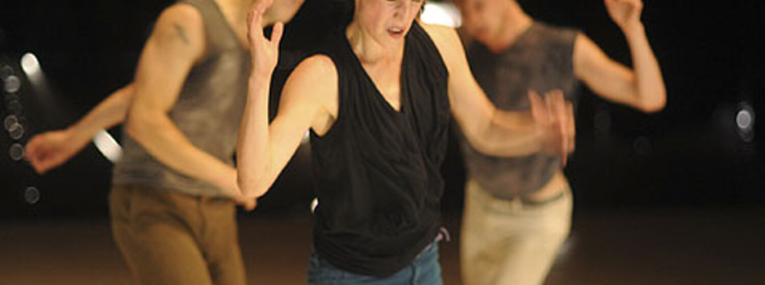 (c) Janina Audick; Chris Van der Burght MEG STUART/ DAMAGED GOODS (USA/B): VIOLET