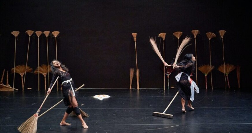 © Jörg Baumann Spill the Tea