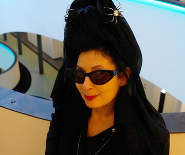 Eröffnung frame[o]ut mit Diane Pernet