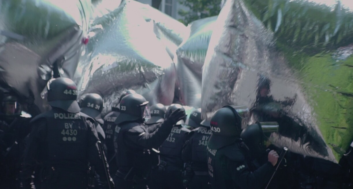 Mirror Barricade, TOOLS FOR ACTION in collaboration with Schauspiel Dortmund, Dortmund 2016