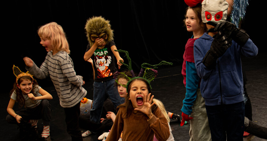 © Felat Diljin & Rozerin Dersim FESTIVAL DER THEATERWERKSTÄTTEN