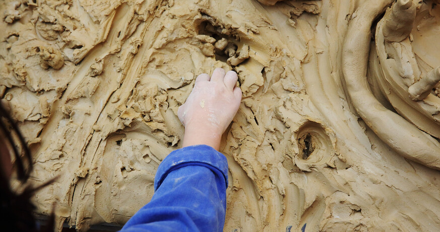 KinderKulturParcours 2022: ZOOM Atelier: Tongeschichten im Möbelwald