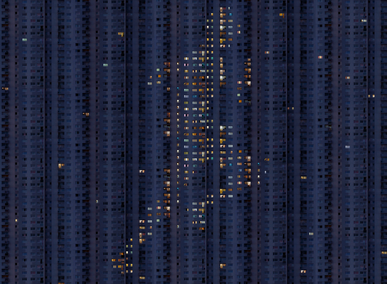 INSIDE © Yann Chapotel