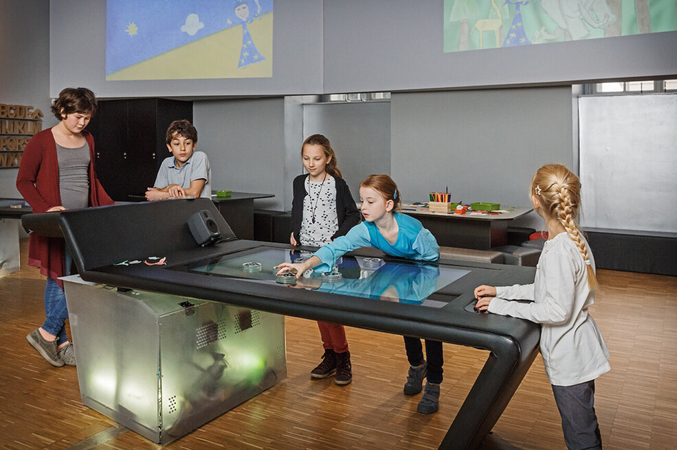 ZOOM Trickfilmstudio ZOOM Trickfilmstudio