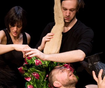 Frederic Gies (F/D) / DD Dorvillier (USA) / Jefta Van Dinther (NL/SE): The Blanket Dance