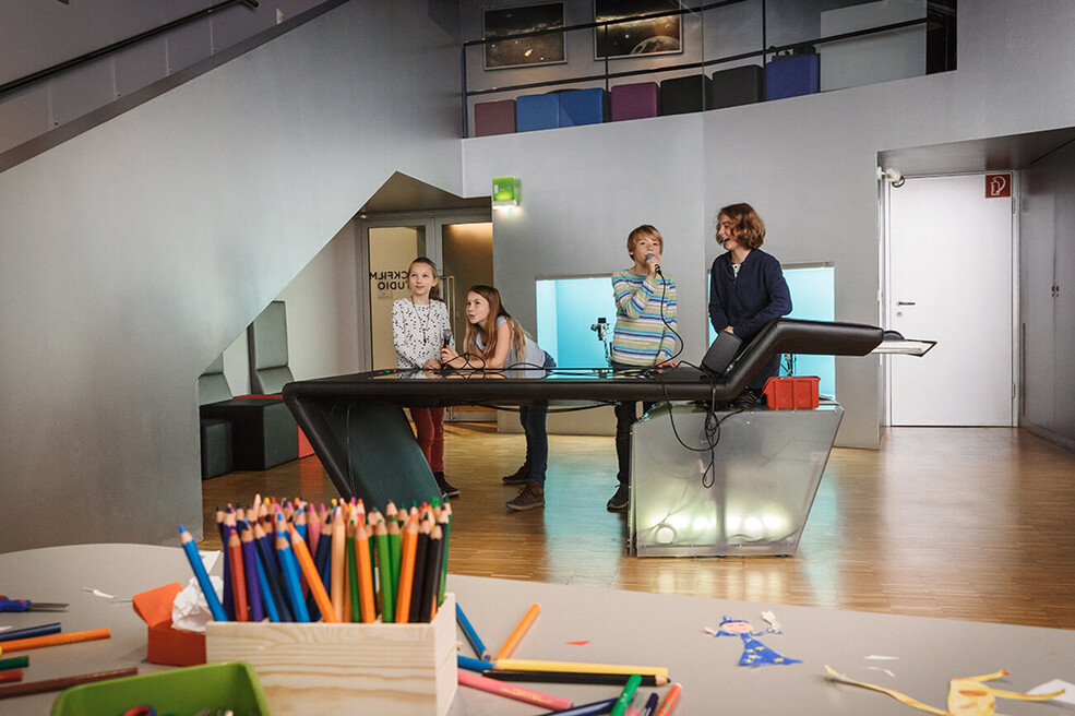 ZOOM Trickfilmstudio ZOOM Trickfilmstudio