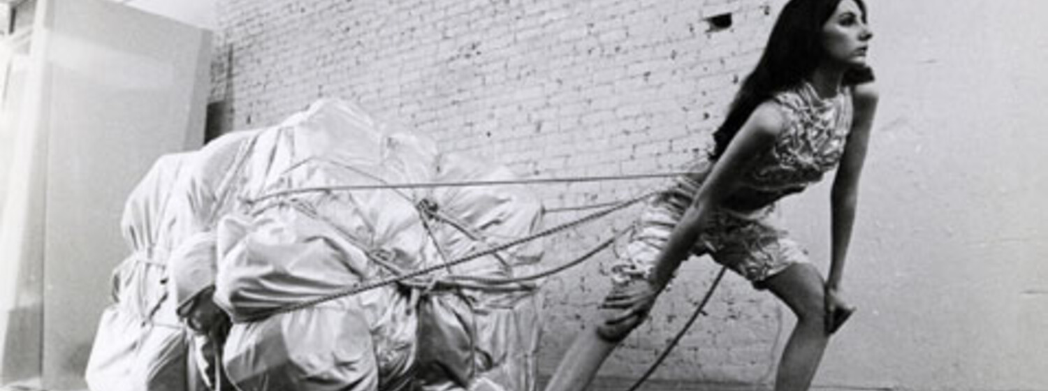 Christo Weddingdress, 1967 Christo und Jeanne-Claude, New York, Courtesy Sammlung Josy Kraft, Basel (c) Christo mumok: Reflecting Fashion