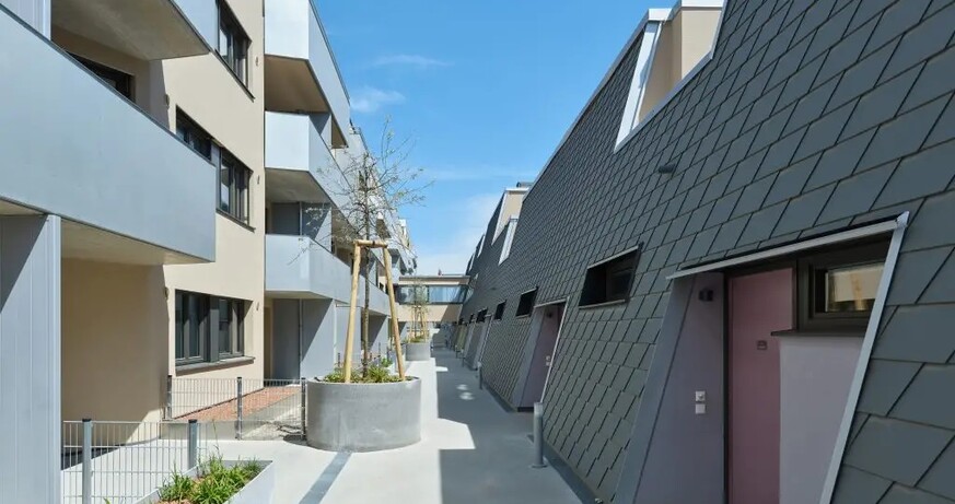 Excursion: When ‘summer architects’ build housing