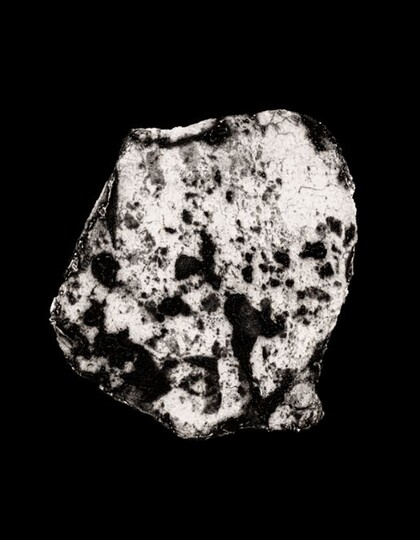 Anna Artaker: HIMMELSKÖRPER, 2025