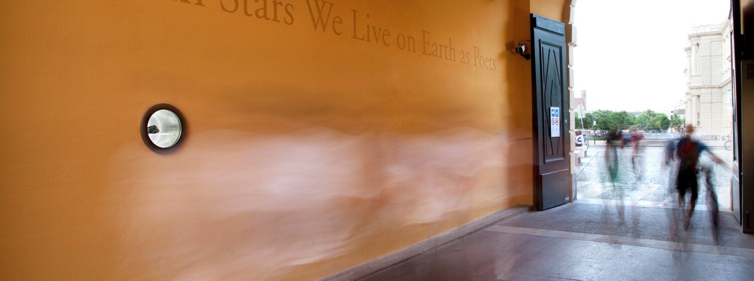 Meteoritenpassage im quartier21/MQ (c) Pilo Pichler Meteoritenpassage: Born in Stars We Live on Earth as Poets