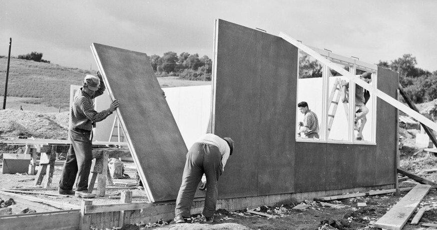 Guided tour with the curator: Cold War and Architecture
