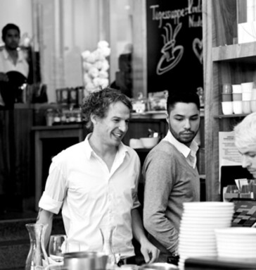 Café.Restaurant.HALLE
