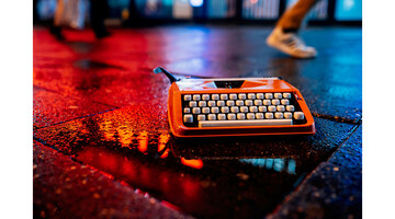 Photo of a typewriter
