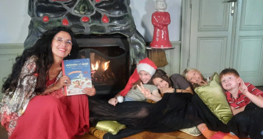 © Jonathan Meiri WEIHNACHTEN IST ÜBERALL - Fantastische Geschichten & Lieder