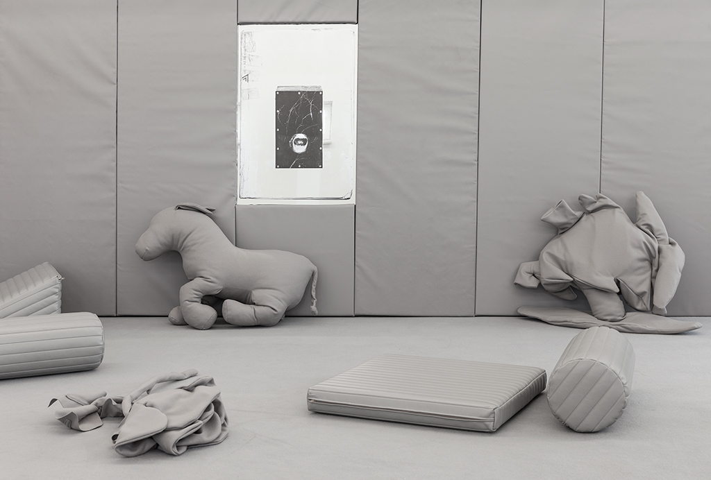 Primal Speech, installation view Wilfried Lentz Rotterdam