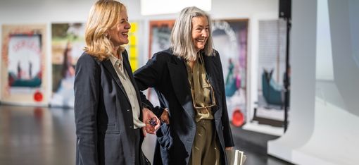Elfie Semotan und MQ Direktorin Bettina Leidl bei der Präsentation Jubiläumskampagne Generation MQ
