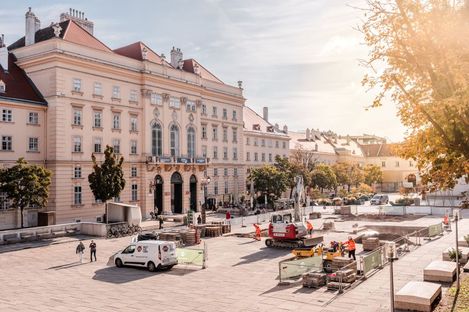 Baustelle der Fixverpflanzung im MQ  Vorplatz