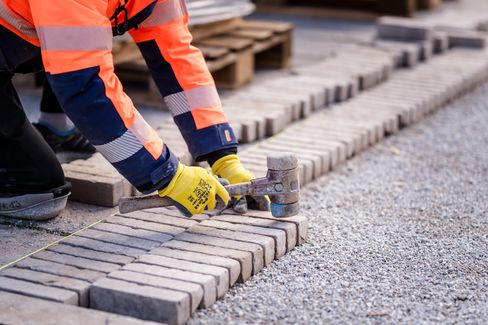 Baustelle Fixverpflanzung am MQ Haupthof.