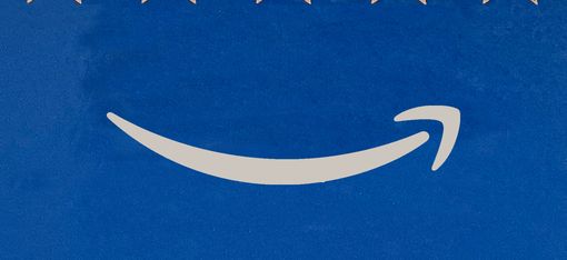 Four gold stars and one empty star above a curved arrow and the word “PERFORMANCE“ on a blue background