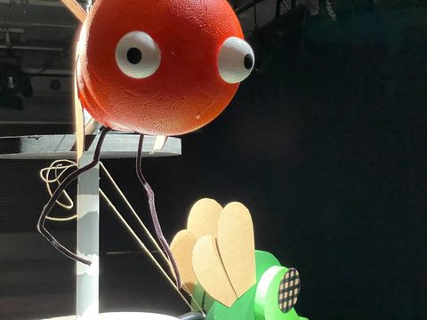 Auf dem Foto sind Spielskulpturen zu sehen.