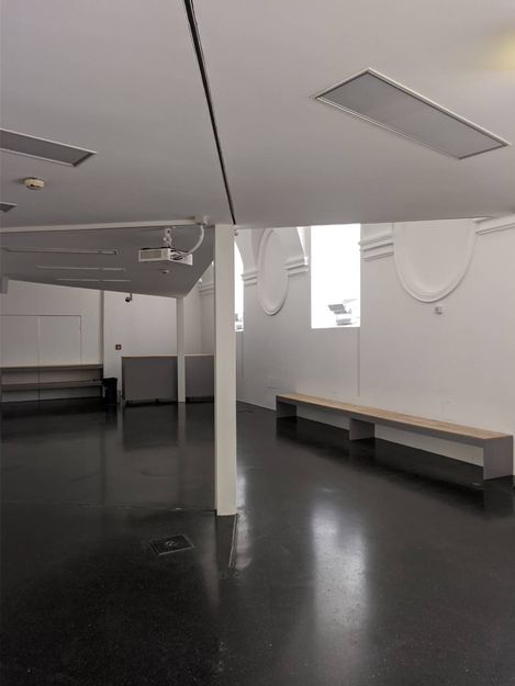 Interior view of Room D with supporting pillar